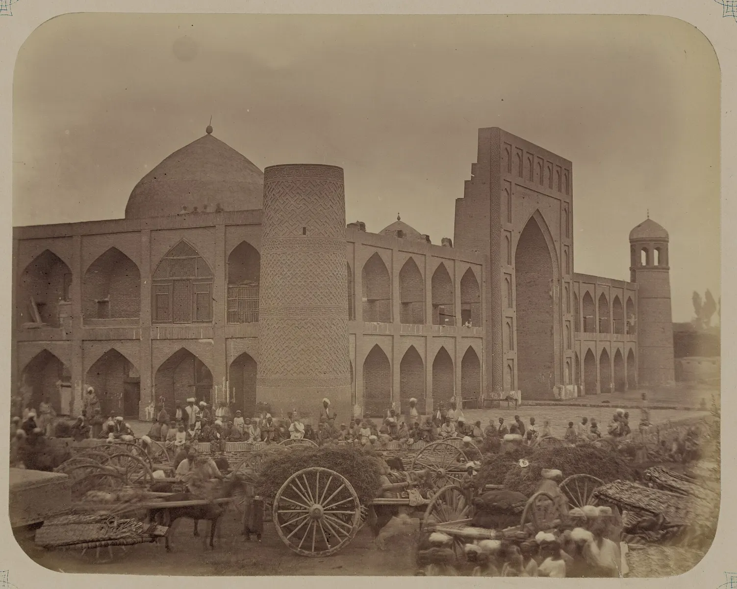 Qo'qon, Madalixon madrasasi — «Turkiston albomi», 1871–1872