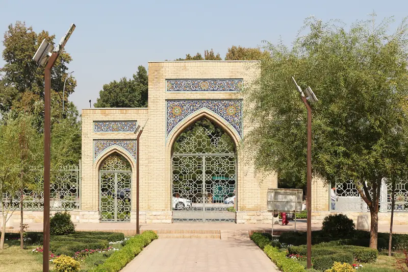 Qo'qon Jome masjidi darvozasi